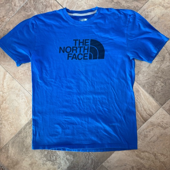 North Face Tee - Picture 2 of 4